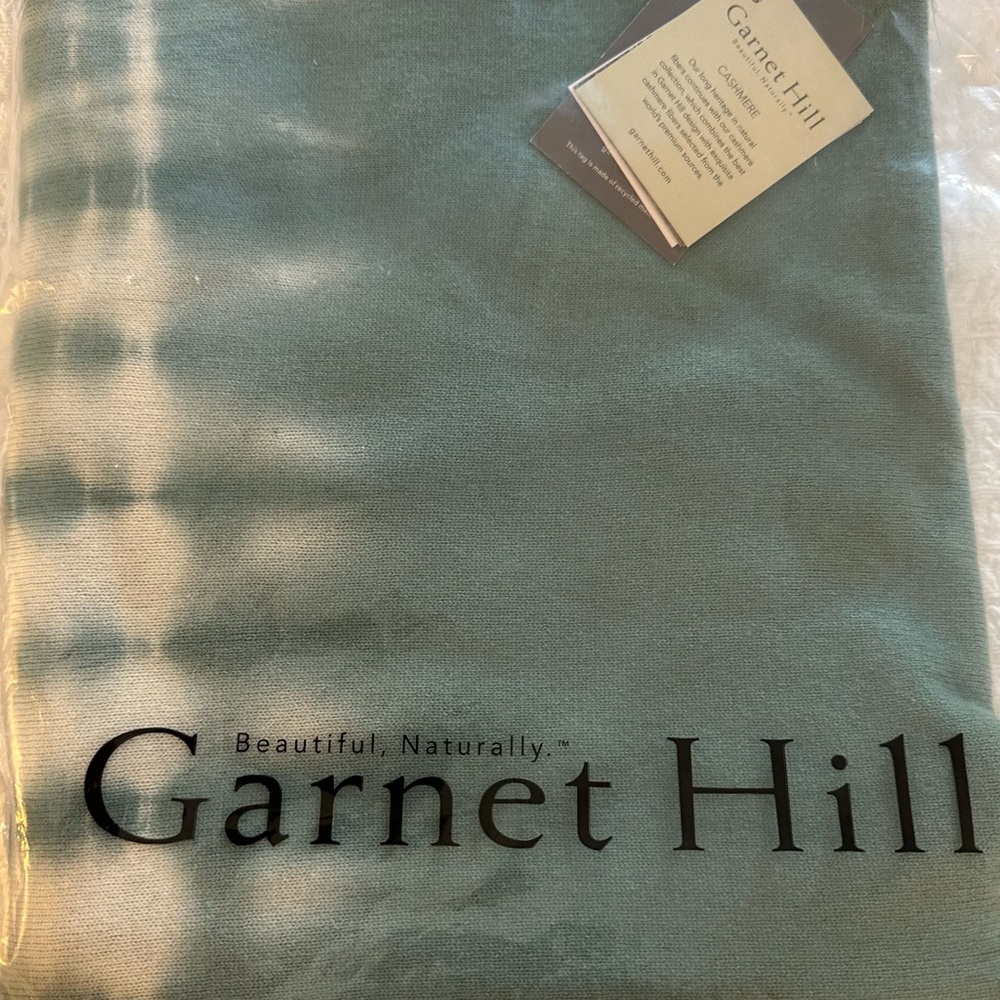 New Garnet Hill  Cashmere Wrap